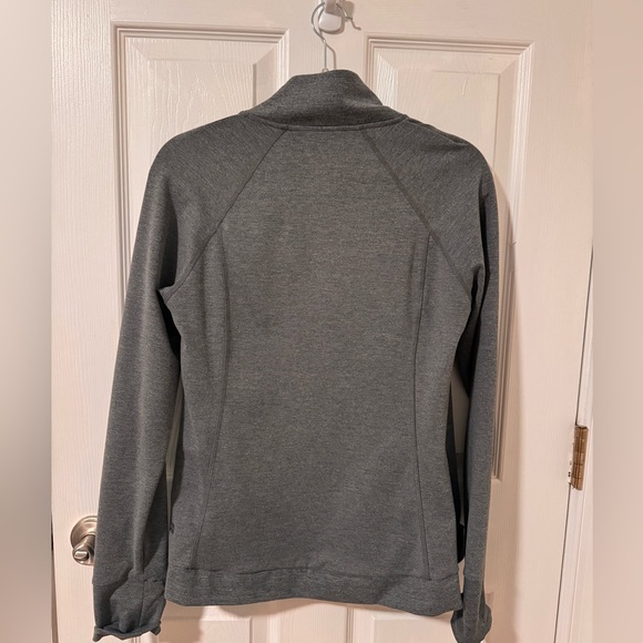 Full zip jacket. Size M - Picture 2 of 2